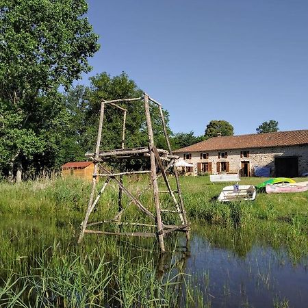 Bed and Breakfast La Tribu De Lavaud Saint-Quentin-sur-Charente Экстерьер фото