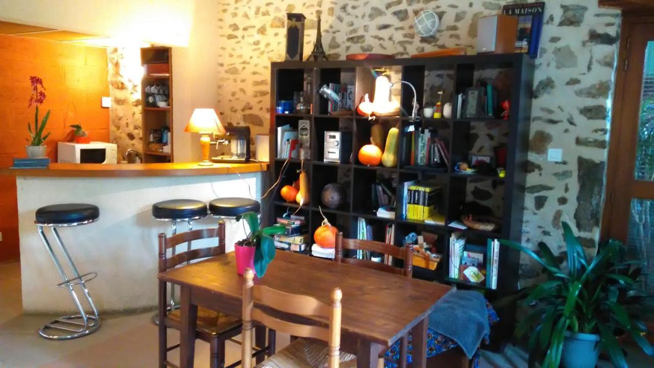 Bed and Breakfast La Tribu De Lavaud Saint-Quentin-sur-Charente Экстерьер фото